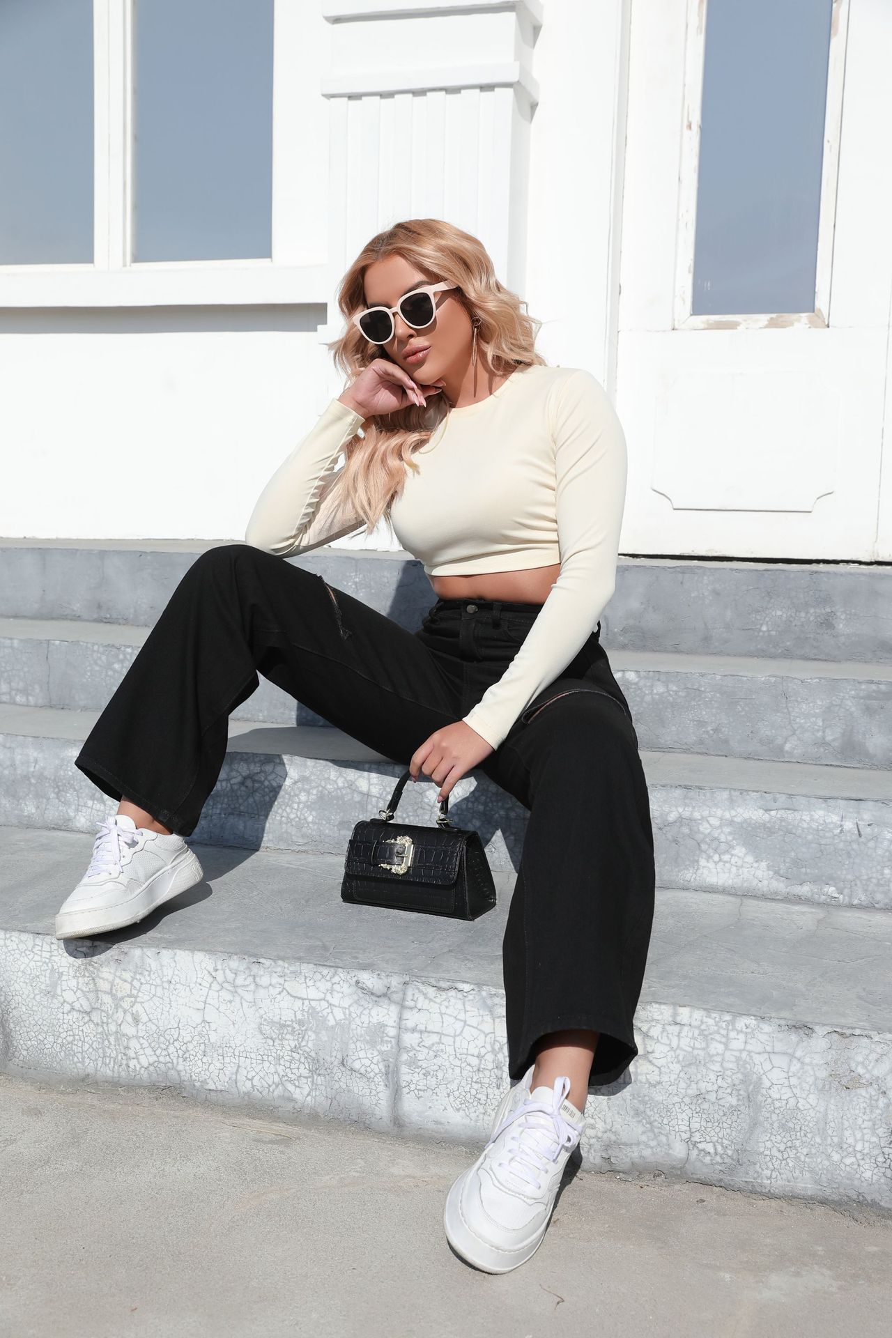 Elegant Ripped Jeans Women